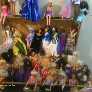 Lot of Barbies